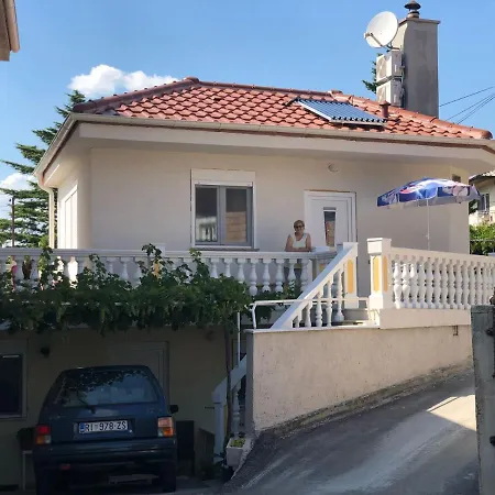 Mi-ma Ul. Prilaz 1 51250, Novi Vinodolski, Hrvatska