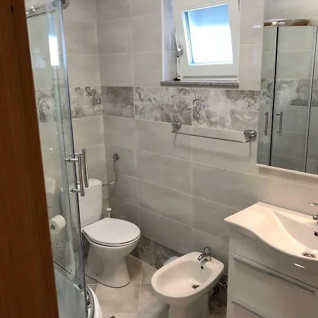 Mi-ma Ul. Prilaz 1 51250, Novi Vinodolski, Hrvatska Apartment