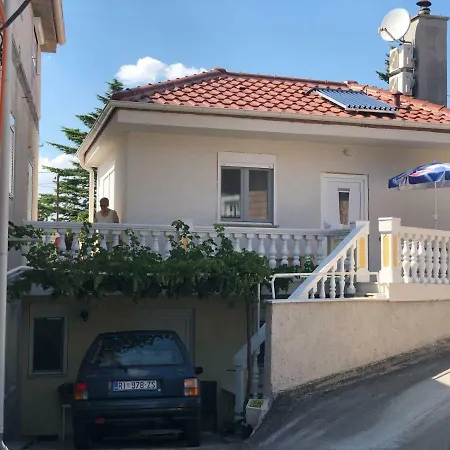 Mi-ma Ul. Prilaz 1 51250, Novi Vinodolski, Hrvatska Apartment *