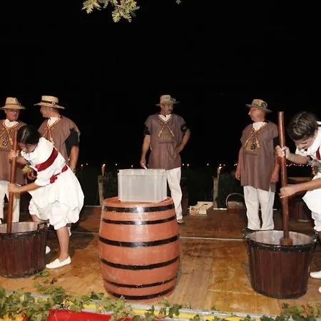 Mi-ma Ul. Prilaz 1 51250, Novi Vinodolski, Hrvatska * Novi Vinodolski
